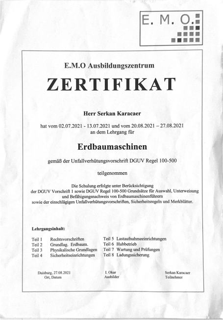 Zertifikat des E.M.O. Ausbildungsszentrums mit Details zu Abschlüssen und Teilnahme.